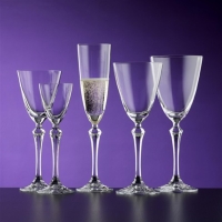 ELISABETH witte wijnglas met sierlijke steel 250ml